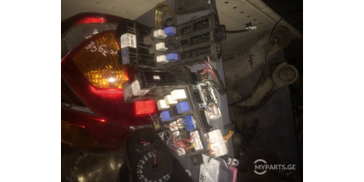 Sigorta Kutusu HYUNDAI Santa FE 2001-2005 Sigorta Kutusu HYUNDAI Santa FE 2001-2005