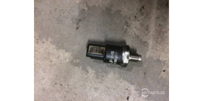 Dizel Pompası RENAULT Kangoo 1998-2007 Dizel Pompası RENAULT Kangoo 1998-2007