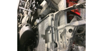 Radyatör Çerçevesi AUDI A4 1996-2000 Radyatör Çerçevesi AUDI A4 1996-2000
