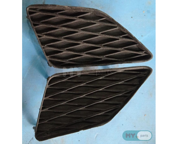 Sis Farı Kapağı TOYOTA Corolla 2008-2010 Sis Farı Kapağı TOYOTA Corolla 2008-2010