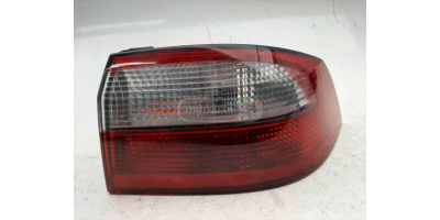 Arka Far RENAULT Laguna 2001-2007 Arka Far RENAULT Laguna 2001-2007