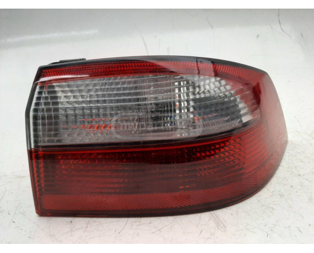 Arka Far RENAULT Laguna 2001-2007 Arka Far RENAULT Laguna 2001-2007