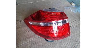 Arka Stop Lambası HONDA Elysion 2008-2014 Arka Stop Lambası HONDA Elysion 2008-2014