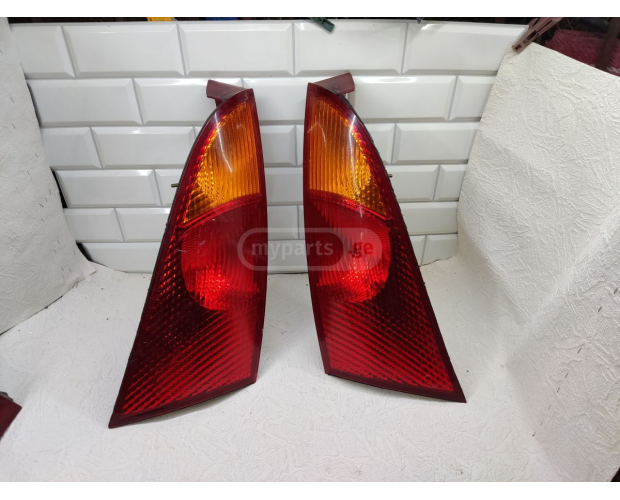 Arka Far FORD Focus 1997-2005 Arka Far FORD Focus 1997-2005