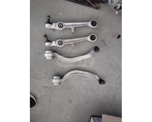 Rot Kolu AUDI A4 1997-2000 Rot Kolu AUDI A4 1997-2000
