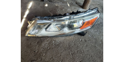 Ön Far HONDA Crosstour 2009-2016