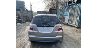 3. Stop Lambası HONDA FIT 2008-2013 3. Stop Lambası HONDA FIT 2008-2013