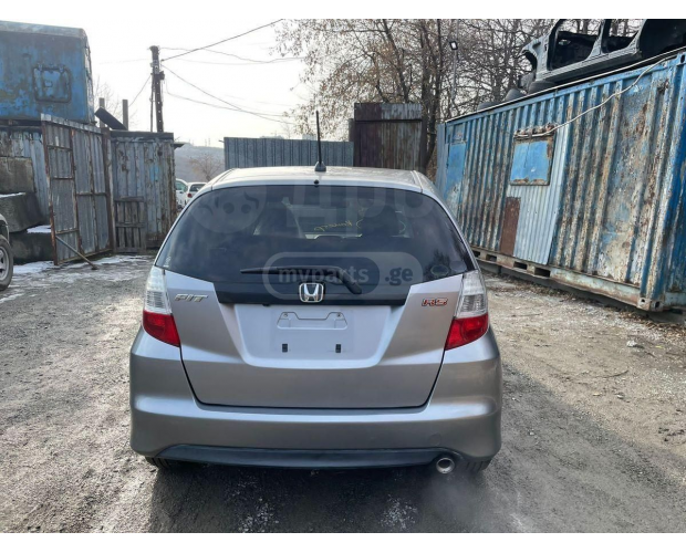 3. Stop Lambası HONDA FIT 2008-2013 3. Stop Lambası HONDA FIT 2008-2013