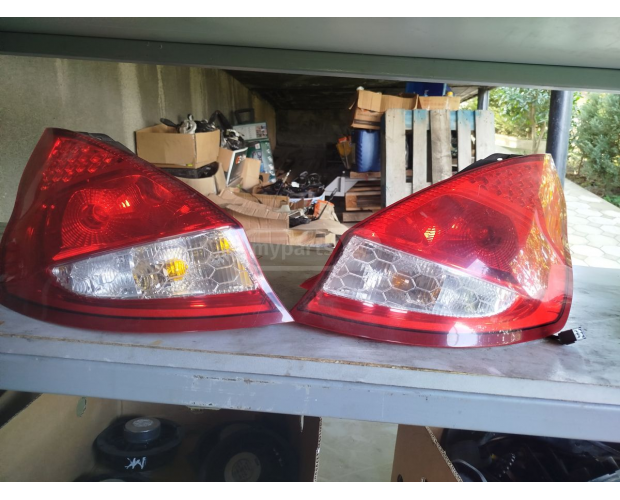 Arka Far FORD Fiesta 2010-2014 Arka Far FORD Fiesta 2010-2014