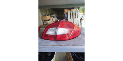 Arka Far FORD Fiesta 2010-2014 Arka Far FORD Fiesta 2010-2014