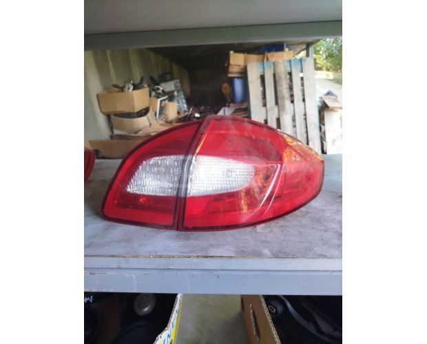 Arka Far FORD Fiesta 2010-2014 Arka Far FORD Fiesta 2010-2014