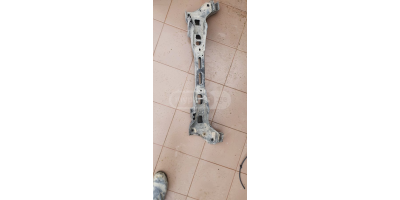 Çapraz Demiri HYUNDAI Tucson 2010-2014 Çapraz Demiri HYUNDAI Tucson 2010-2014