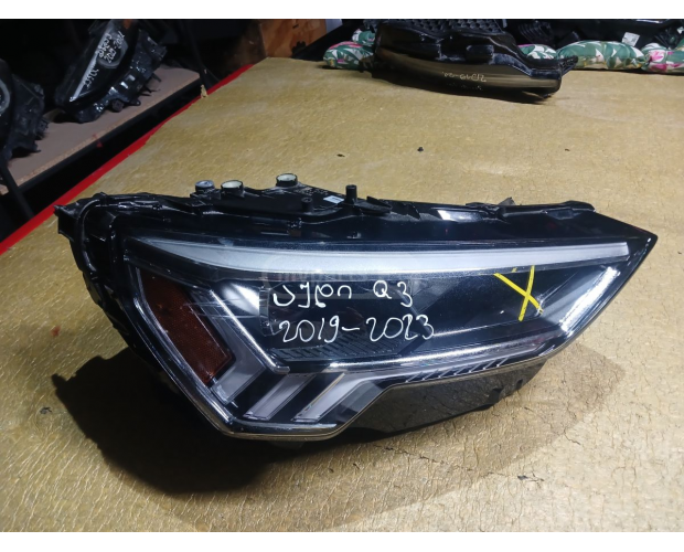 Ön Far AUDI Q3 2019-2023 Ön Far AUDI Q3 2019-2023
