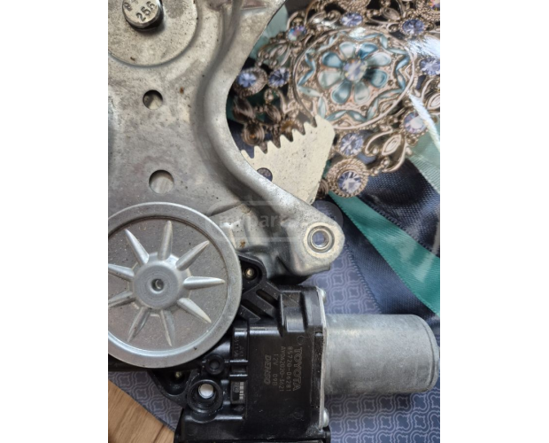 Cam Krikosu TOYOTA Corolla 2013-2019 Cam Krikosu TOYOTA Corolla 2013-2019