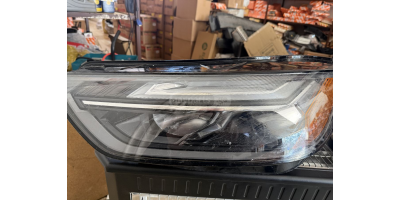 Ön Far AUDI Q5 2020-2026