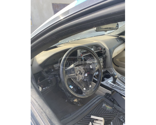Göğüs (Torpido Paneli) BMW 650 2011-2017