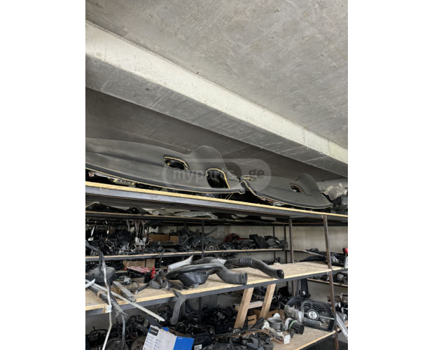 Göğüs (Torpido Paneli) BMW X6 2008-2014