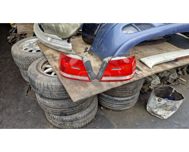 Arka Stop Lambası BMW 330 2005-2008 Arka Stop Lambası BMW 330 2005-2008