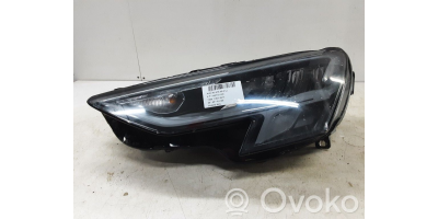 Audi A3 8Y 2020 Çıkma Far 8Y0941011