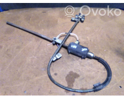Fiat Uno 1991 Motorsuz ön cam kaldırma mekanizması Fiat Uno 1991 Motorsuz ön cam kaldırma mekanizması