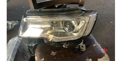 Ön Far JEEP Grand Cherokee 2012-2023