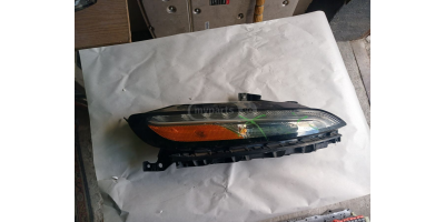 Ön Far JEEP Cherokee 2011-2017 Ön Far JEEP Cherokee 2011-2017