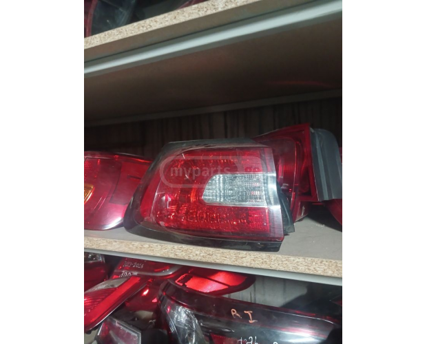Arka Stop Lambası JEEP Cherokee 2011-2017 Arka Stop Lambası JEEP Cherokee 2011-2017