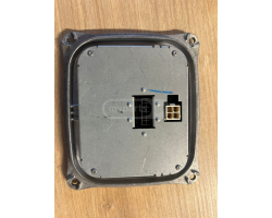 Far Beyni JEEP Cherokee 2014-2026