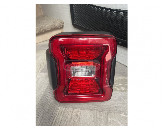 Arka Stop Lambası JEEP Wrangler 2022-2026