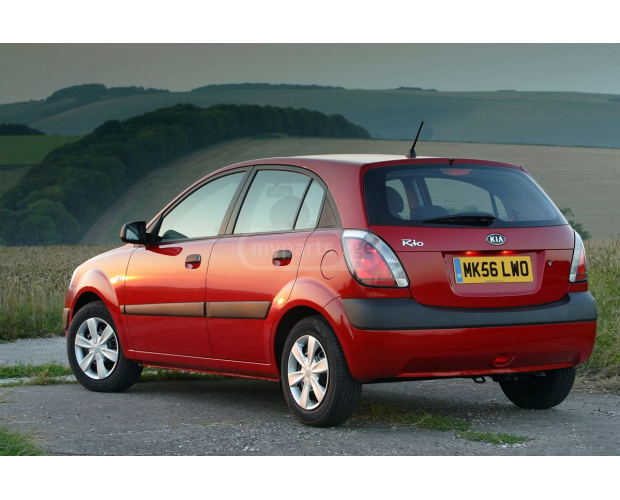 Arka Stop Lambası KIA RIO 2005-2012 Arka Stop Lambası KIA RIO 2005-2012