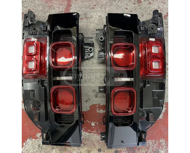 Arka Stop Lambası LAND ROVER Defender 2019-2023 Arka Stop Lambası LAND ROVER Defender 2019-2023