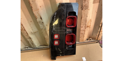 Arka Stop Lambası LAND ROVER Defender 2019-2024 Arka Stop Lambası LAND ROVER Defender 2019-2024