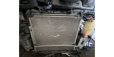 Su Radyatörü LAND ROVER Range Rover 2012-2021 Su Radyatörü LAND ROVER Range Rover 2012-2021
