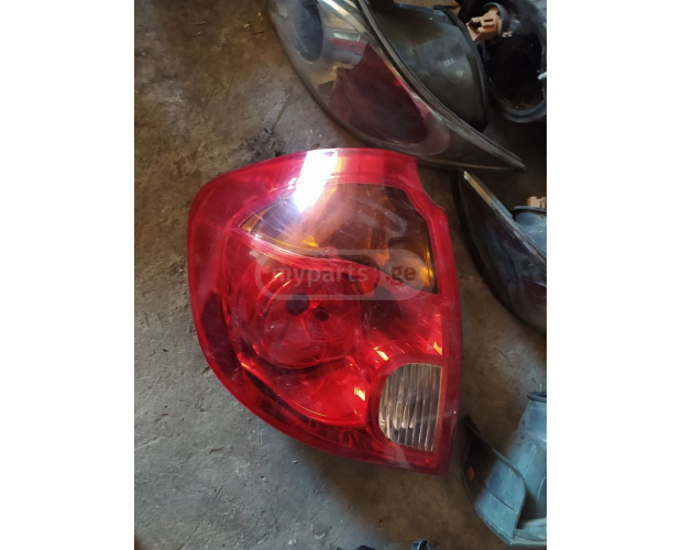 Arka Stop Lambası MAZDA Verisa 2002-2008 Arka Stop Lambası MAZDA Verisa 2002-2008