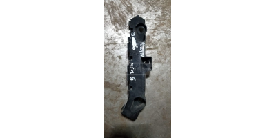 Tampon Braketi / Ayağı MAZDA Premacy / Mazda 5 Tampon Braketi / Ayağı MAZDA Premacy / Mazda 5