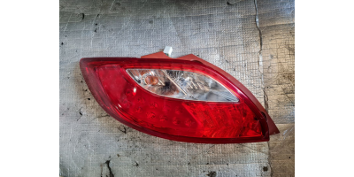 Arka Stop Lambası MAZDA Demio / Mazda 2 Arka Stop Lambası MAZDA Demio / Mazda 2