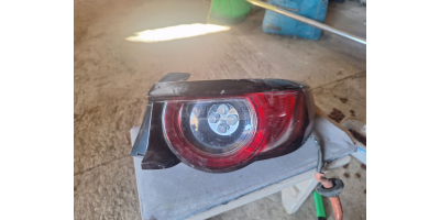 Arka Stop Lambası MAZDA Mazda 3 2019-2024 Arka Stop Lambası MAZDA Mazda 3 2019-2024