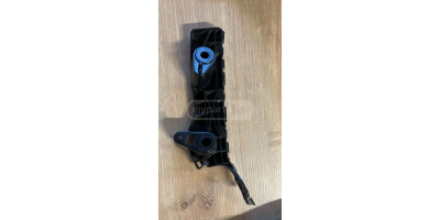 Tampon Braketi / Ayağı MAZDA Mazda 3 2014-2018 Tampon Braketi / Ayağı MAZDA Mazda 3 2014-2018