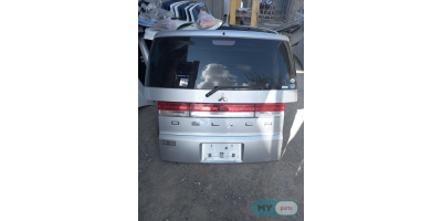 Bagaj Kapağı MITSUBISHI Delica 2005-2012 Bagaj Kapağı MITSUBISHI Delica 2005-2012