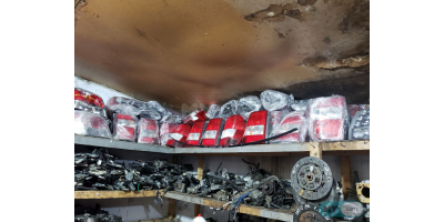 Arka Stop Lambası MITSUBISHI Pajero IO 1998-2007 Arka Stop Lambası MITSUBISHI Pajero IO 1998-2007