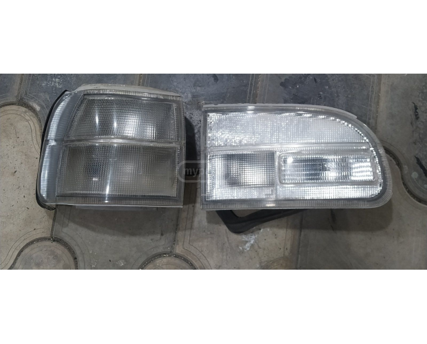 Arka Stop Lambası MITSUBISHI Delica 2001-2007 Arka Stop Lambası MITSUBISHI Delica 2001-2007