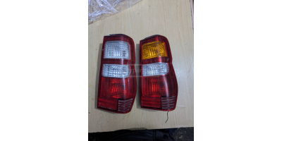 Arka Stop Lambası MITSUBISHI Pajero Mini 1998-2012 Arka Stop Lambası MITSUBISHI Pajero Mini 1998-2012