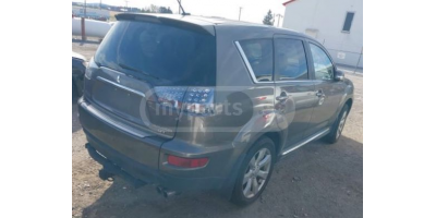 Arka Stop Lambası MITSUBISHI Outlander 2006-2013 Arka Stop Lambası MITSUBISHI Outlander 2006-2013