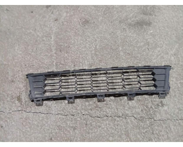 Tampon Izgarası MITSUBISHI Temsa L200 2015-2018 Tampon Izgarası MITSUBISHI Temsa L200 2015-2018