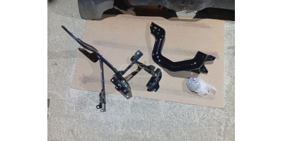 Tampon Braketi / Ayağı MITSUBISHI Temsa L200 2005-2010 Tampon Braketi / Ayağı MITSUBISHI Temsa L200 2005-2010