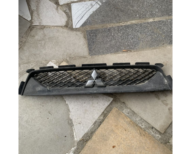 Tampon Izgarası MITSUBISHI Outlander Sport 2011-2015 Tampon Izgarası MITSUBISHI Outlander Sport 2011-2015