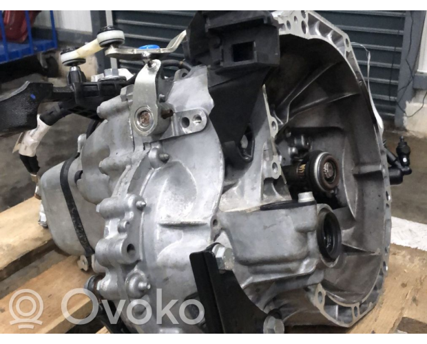 Citroen C3, Pluriel, Picasso 1.2 2021 Orijinal Çıkma 5 İleri Manuel Şanzıman 20A704