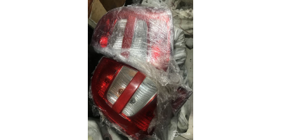 Arka Stop Lambası SKODA Fabia 2000 Arka Stop Lambası SKODA Fabia 2000
