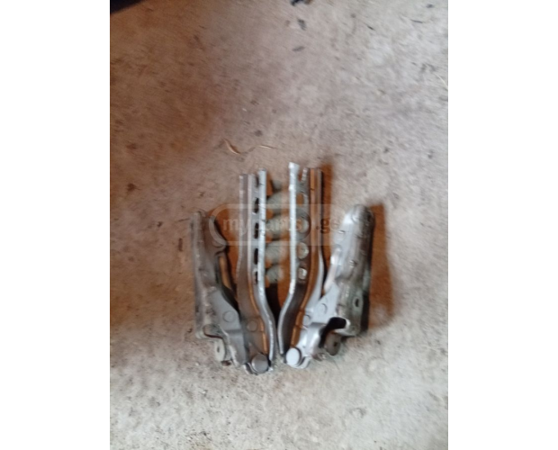 Kaput Menteşesi SKODA Octavia 2009-2012