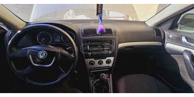 Göğüs (Torpido Paneli) SKODA Octavia 2009-2012
